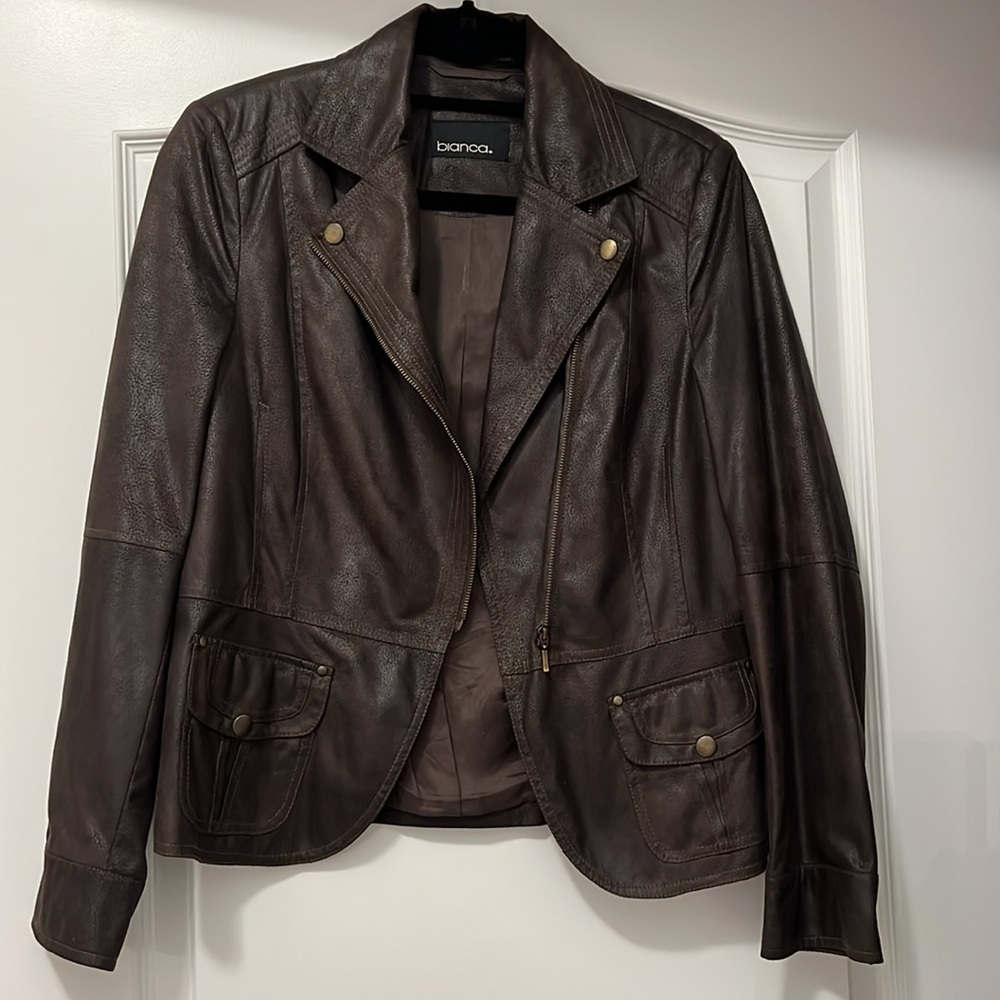 Faux jacket. - Picture 7 of 9